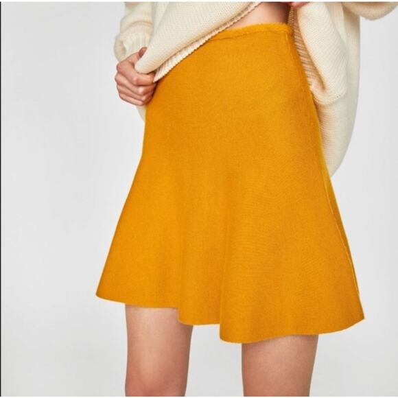 Mustard Yellow Zara Knit Flared Mini Skater Skirt Size Medium perfect for fall! - Picture 1 of 10